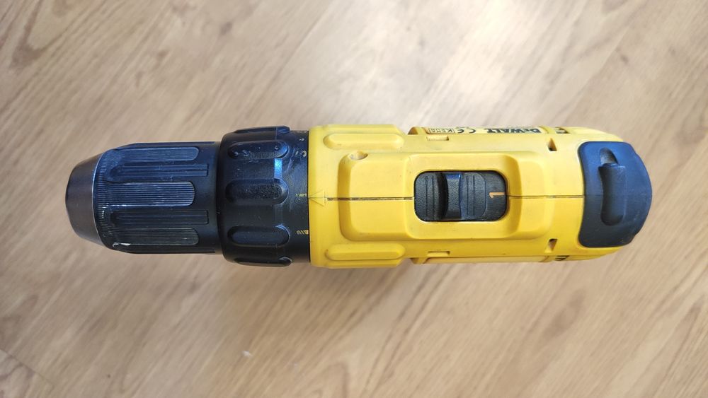 Дрель-шуруповерт DeWalt DCD771