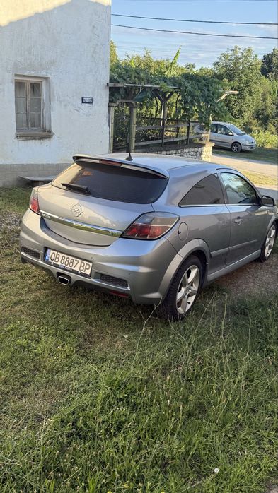 Opel Astra H -OPC