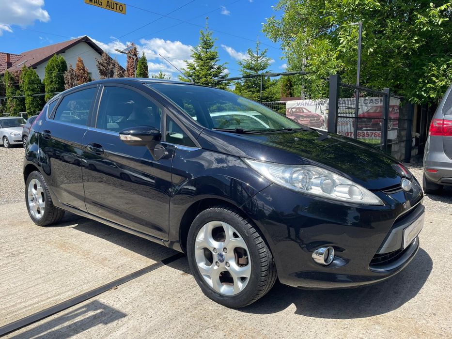 Ford fiesta 1.4 benzina 2009 titanium 97 cp RATE FIXE
