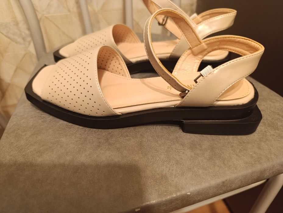 Продам   новый  басаножки