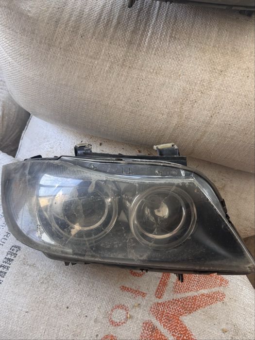 Faruri bmw e 90 nfl xenon