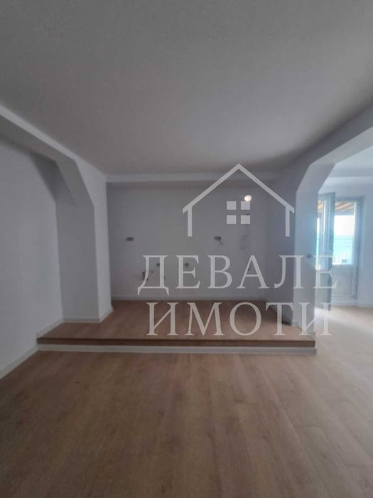 Първа Линия на Морето