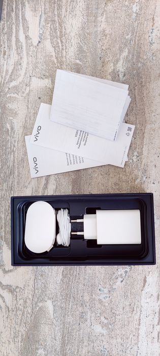 Продаю смартфон Vivo