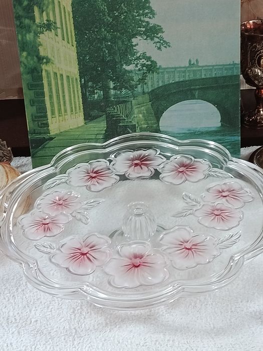 Тортница -20000 тг.