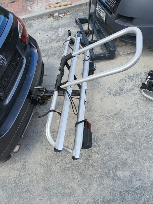 Suport auto biciclete pe carlig