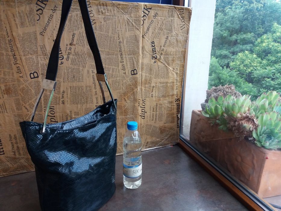 дамска чанта среден размер черна кожена чанта-естествена кожа