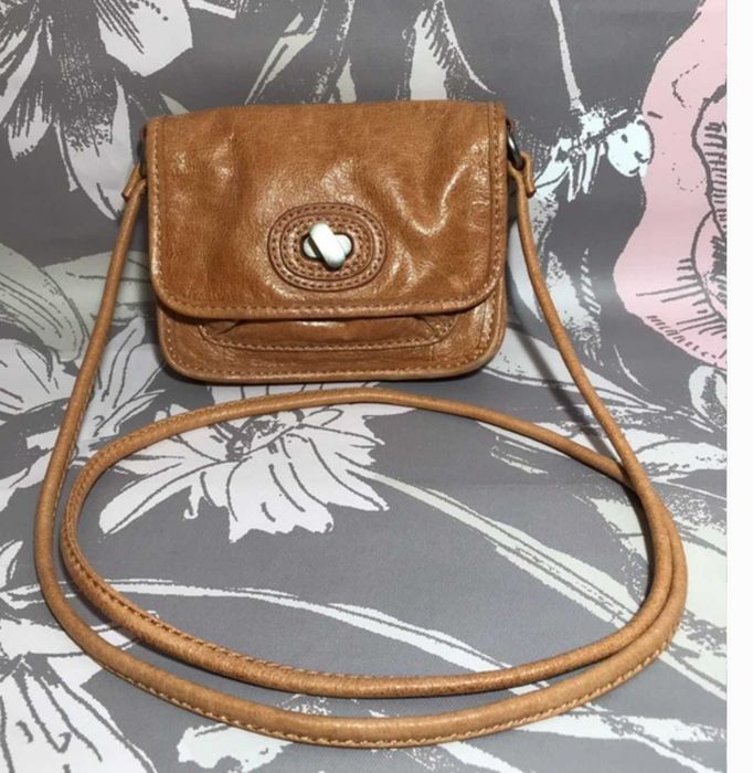 Малка симпатична коктейлна чантичка