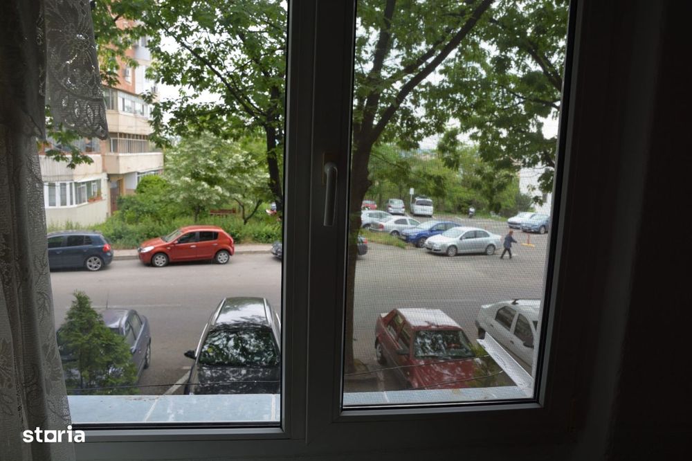 Apartament decomandat în Războieni