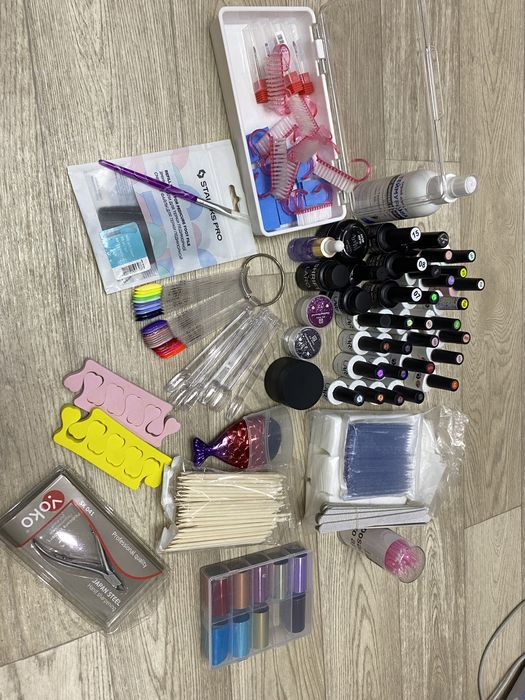 Продам маникурный-педикюрный набор