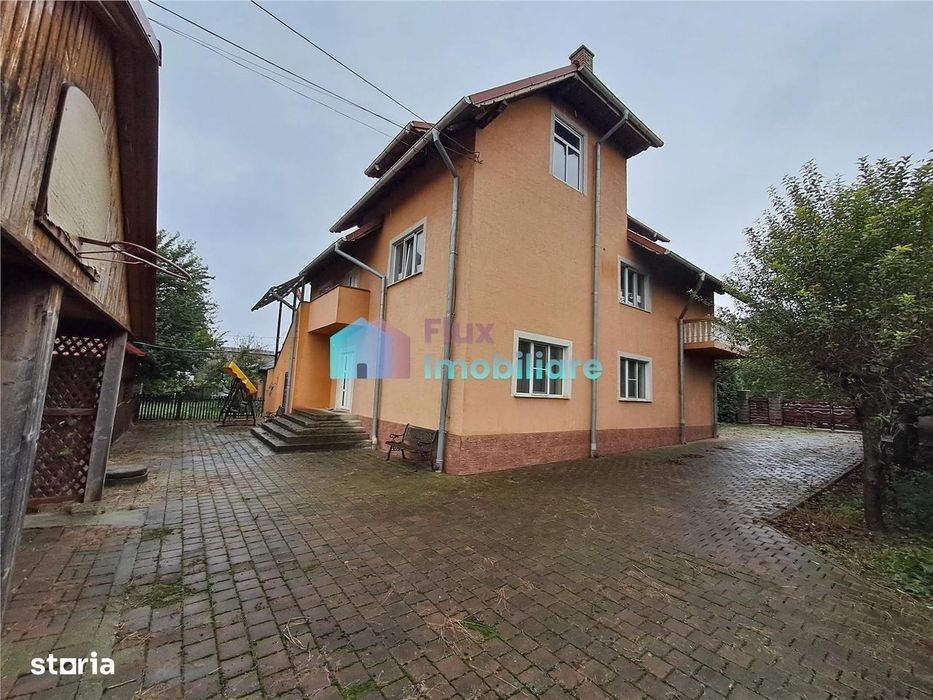 Vila spatioasa Itcani