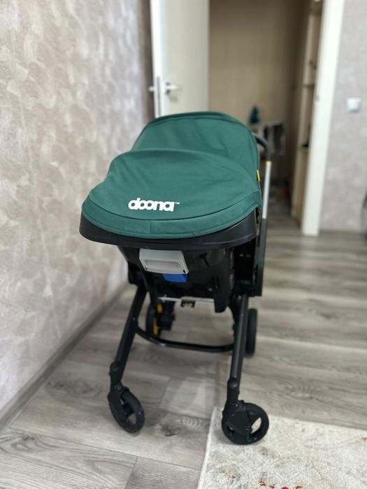 Продам коляску Doona