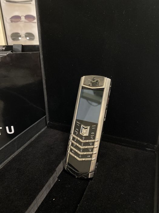 Продам Телефон VERTU