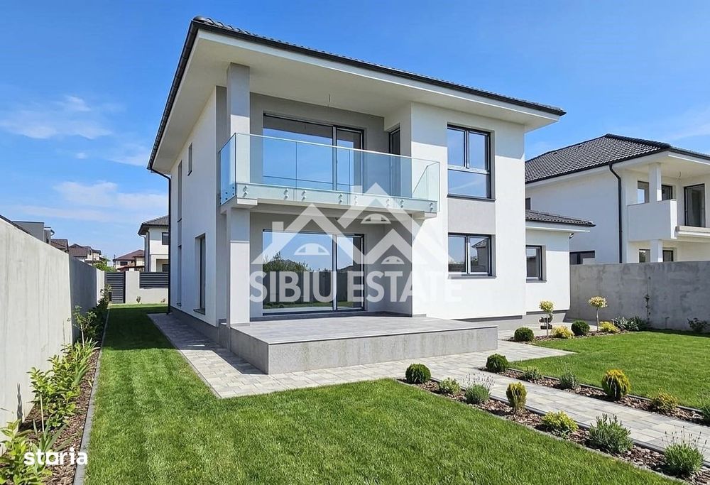 Casa noua 5 camere, 3 bai, curte mare