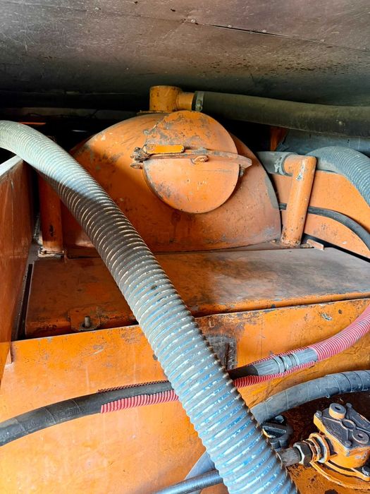 Mercedes Benz 811 канало почистващ