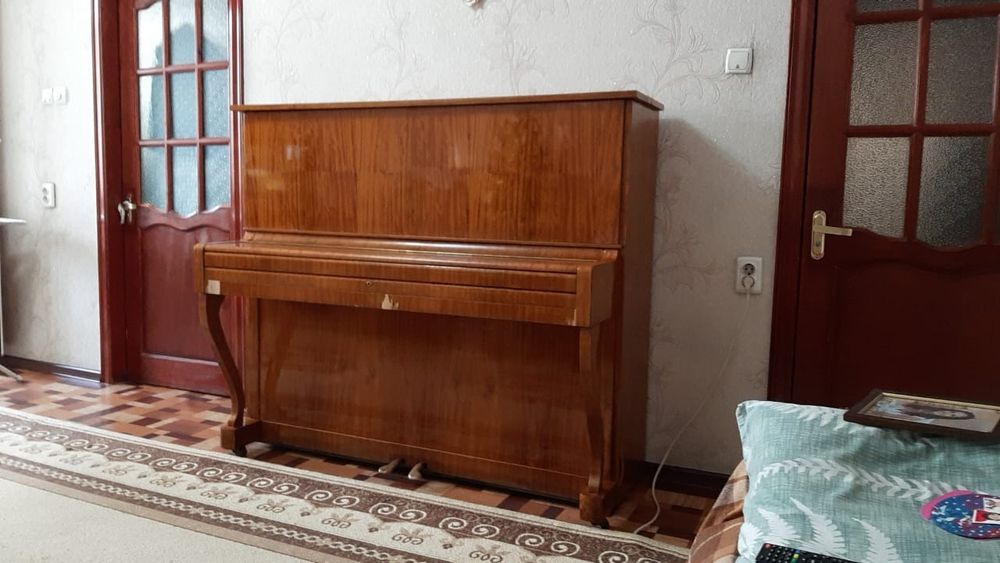 Пианино "Ростов -Дон"