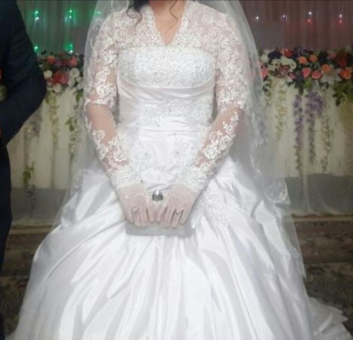 Свадебное платье