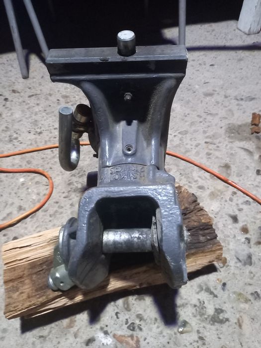 Vând cupla tractor fend 311