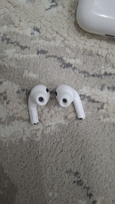 Продается наушник Airpids pro