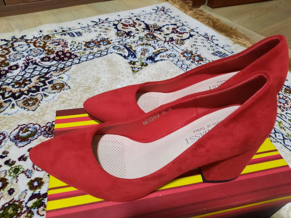 Обувь: туфли ботилионы