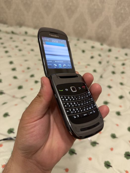 BlackBerry 9670 original