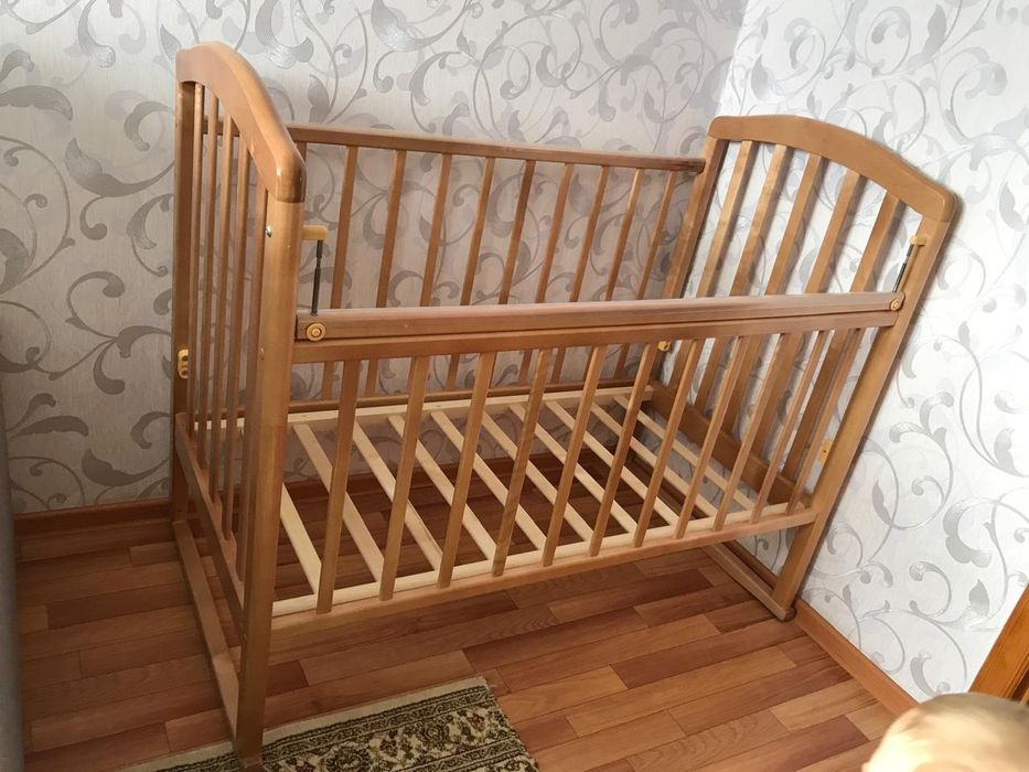 Кроватка детская