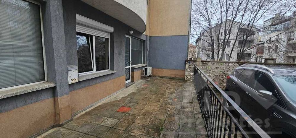 Офис под наем в идеалния център на Варна