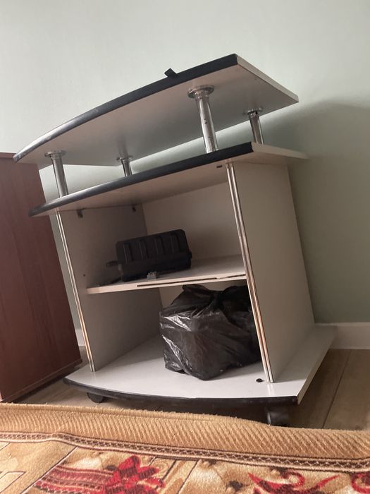 Подставка под телевизор