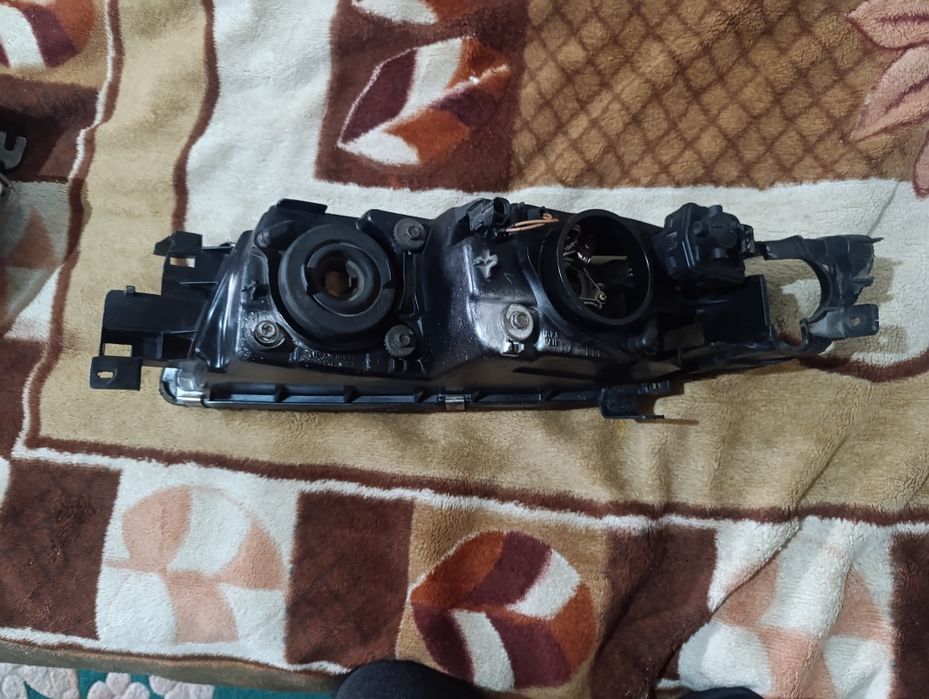 Фары на Мицубиси Галант 8