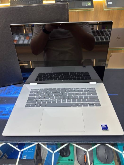 HP Omnibook 7 x360 Noutbuk / Ultra 5 226V / 16Gb / 512 Gb / 2 in 1