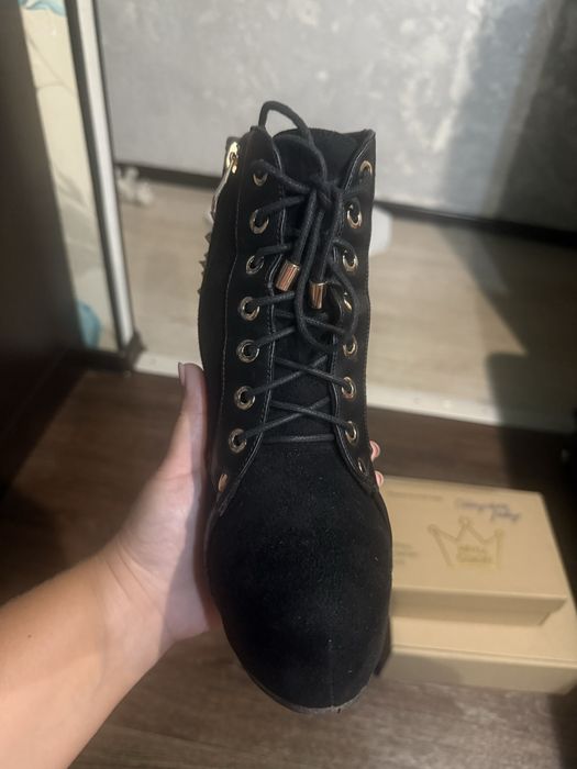 Продам ботильоны в хорошем состоянии