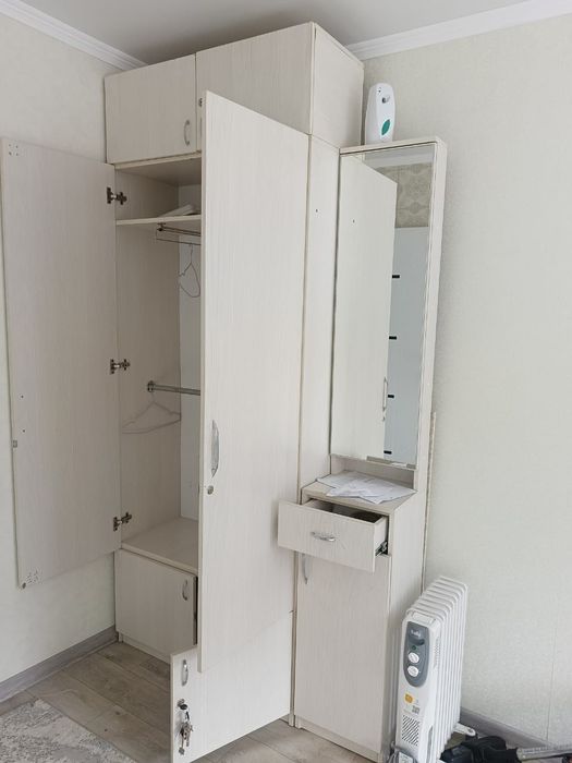 Шкаф для прихожей