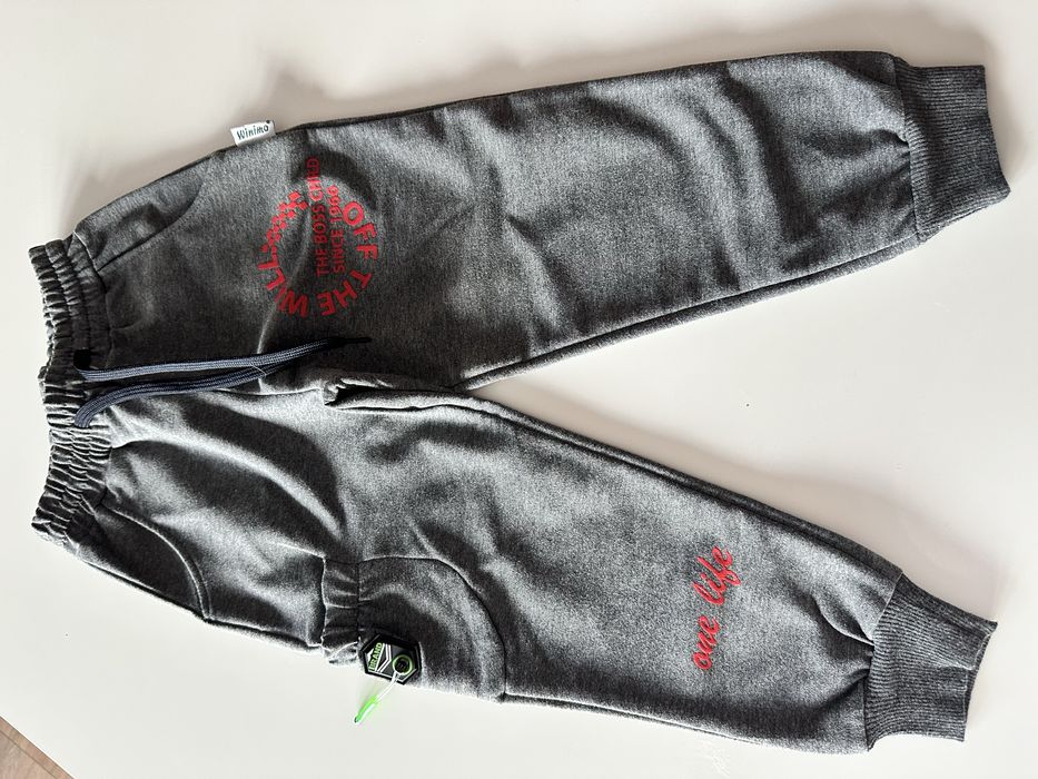 Детски долнища Zara и Okaidi