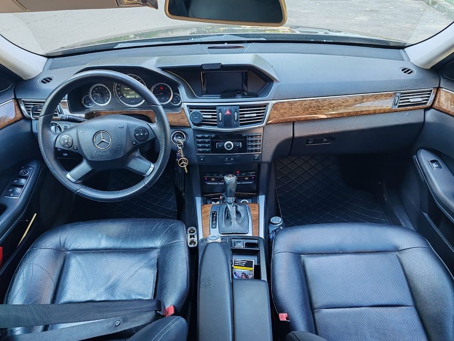 MERCEDES-BENZ E-Class 2012 — imagine 5