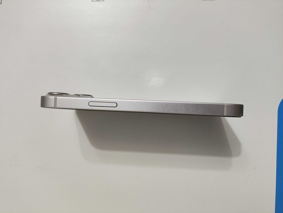 Смартфон iPhone 13 mini