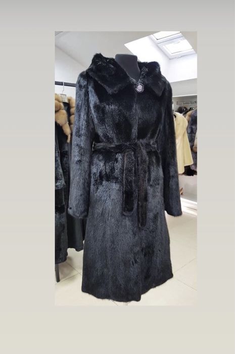 Норковая шуба с капюшоном