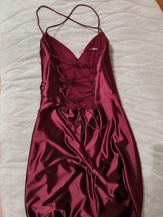 Елегантна бална рокля