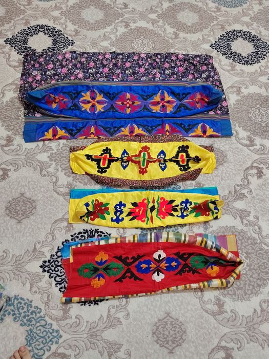 Ручная работа падушки, кол мехнати йостиклар