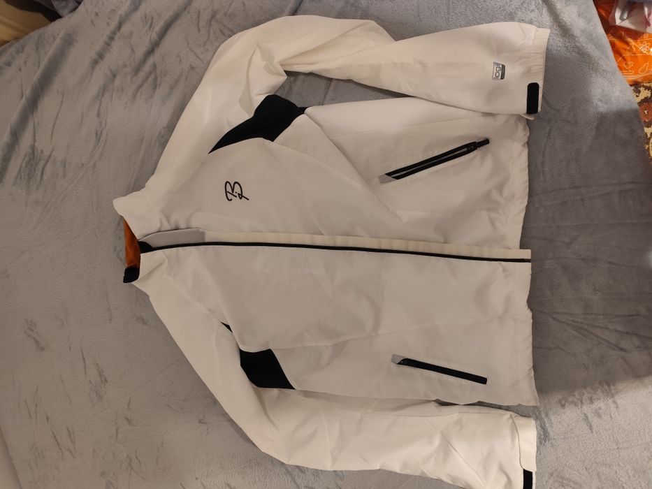 Geacă măsura L.          .