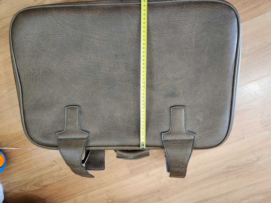 Geamantan piele vintage