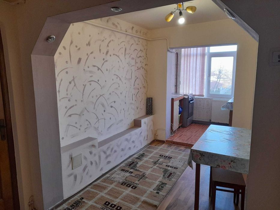 Vand apartament 2 camere, decomandat, etaj 2, Bals