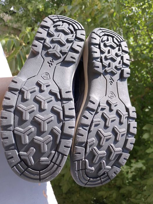 Дамски туристически обувки, 37 номер, в чудесно състояние - 35лв.