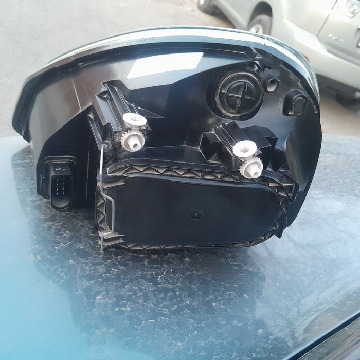 Фара оргигал приора