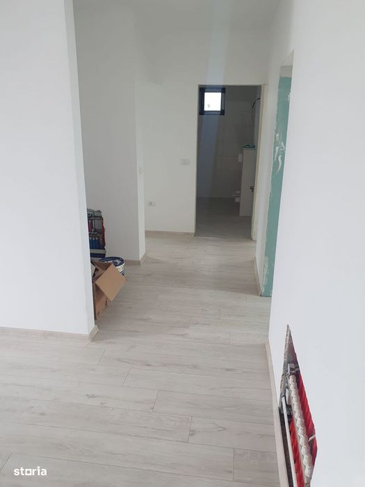 Casa Individuala | 4 camere 3 dormitoare 2 Bai | Asfalt | Remetea-Mar