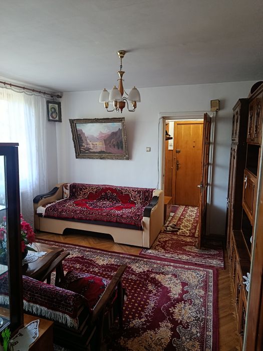 Vând apartament doua camere