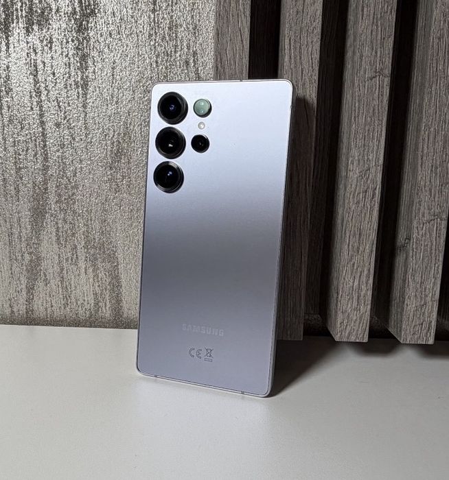 SAMSUNG S25 ULTRA de 512 GB cu 100% Bateria