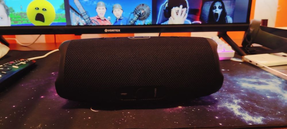 JBL CHARGE 5 black