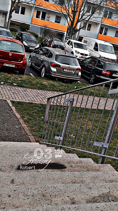 Vând Opel Astra j an fabricație 2012