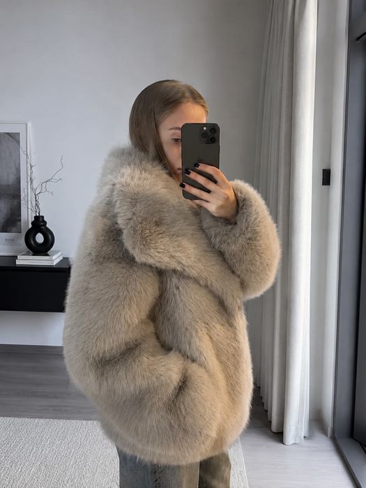 Шуба искуственная серая