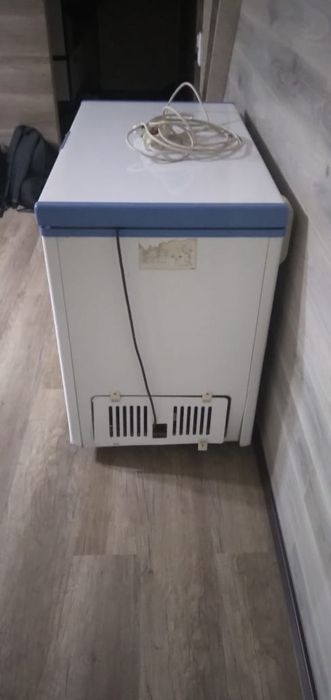 Ремонт морозильников и холодильников.