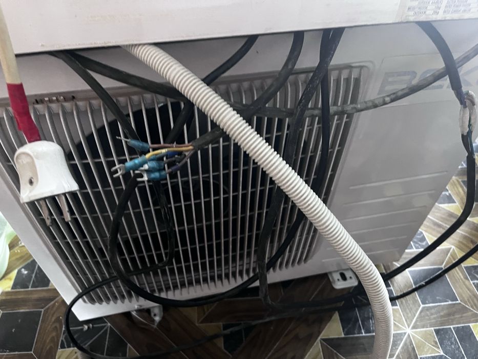 Продается кондиционер в хорошем состоянии.